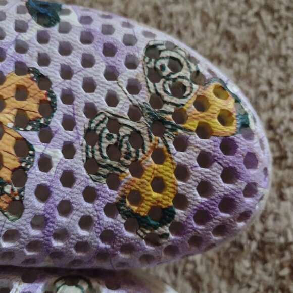 Women's 10 mesh garden clogs - Butterfly motif - Picture 2 of 3